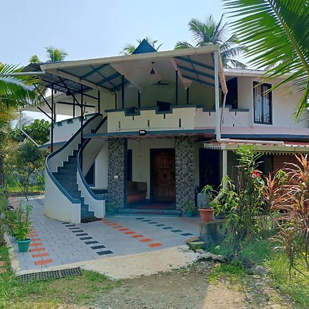 Bliss Homestay Munroe Island Mundrothuruth ภายนอก รูปภาพ