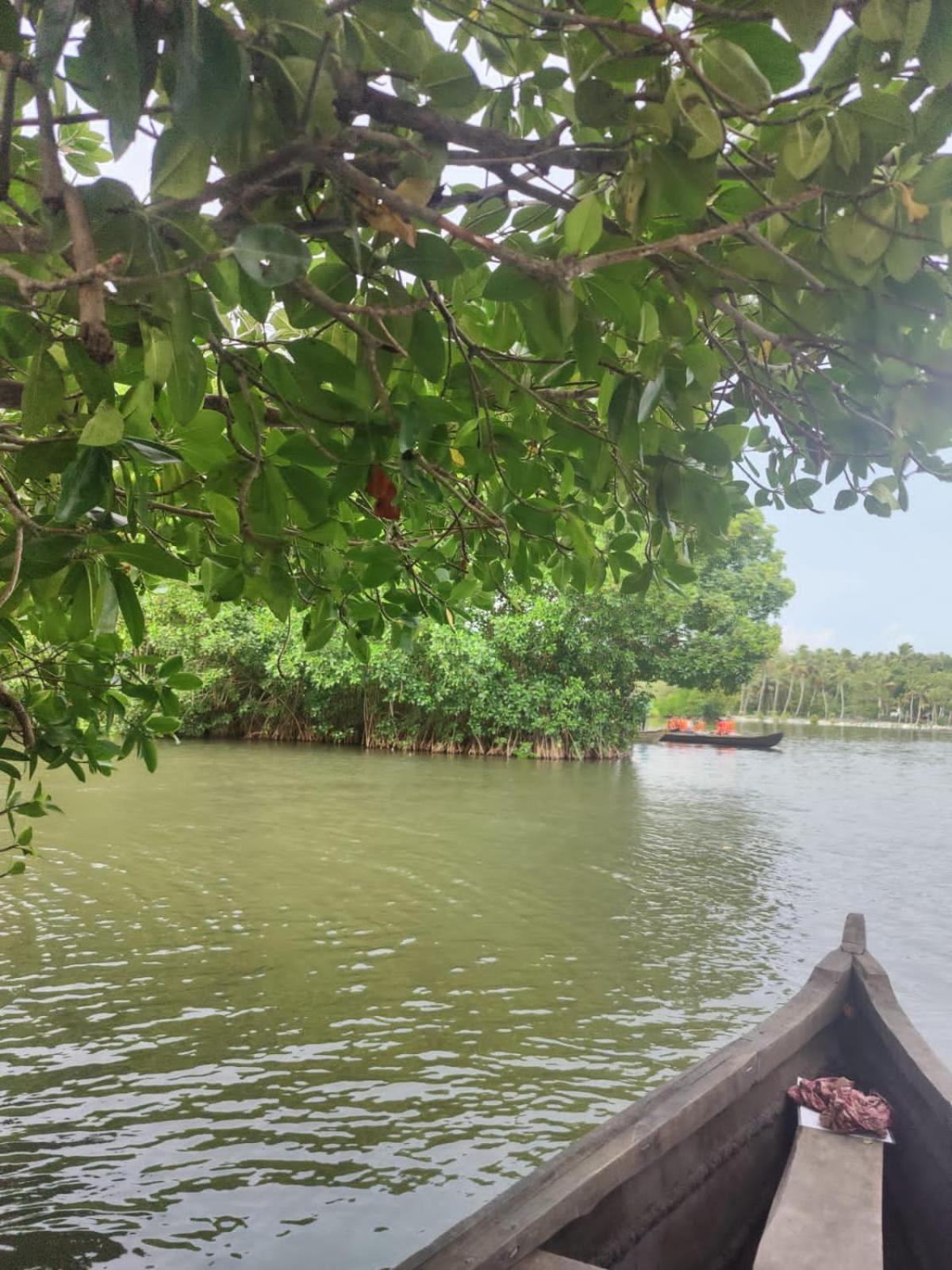 Bliss Homestay Munroe Island Mundrothuruth ภายนอก รูปภาพ